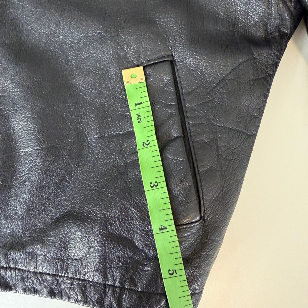 Vintage 90’s Cropped Black Leather Jacket - Picture 8 of 15